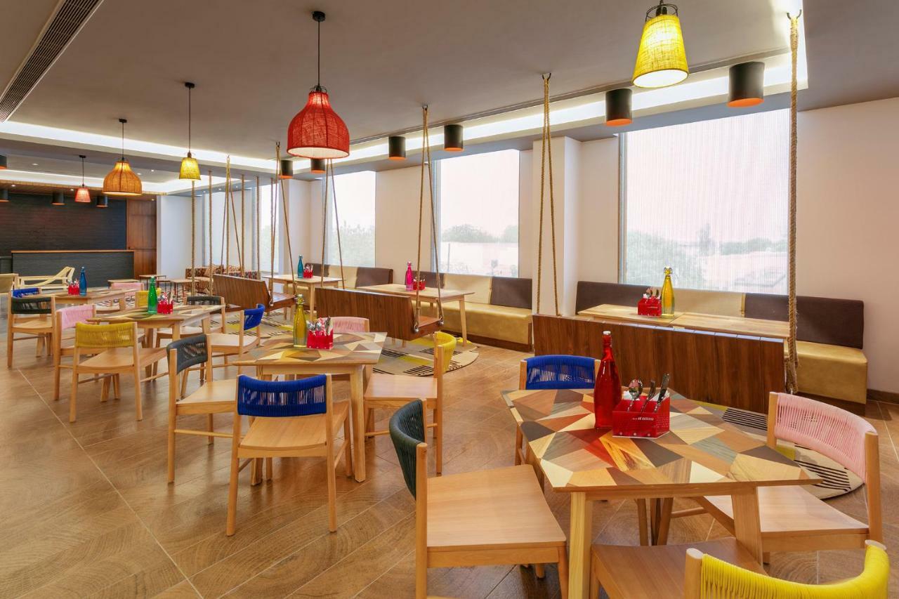 Ginger Sanand Hotell Exteriör bild